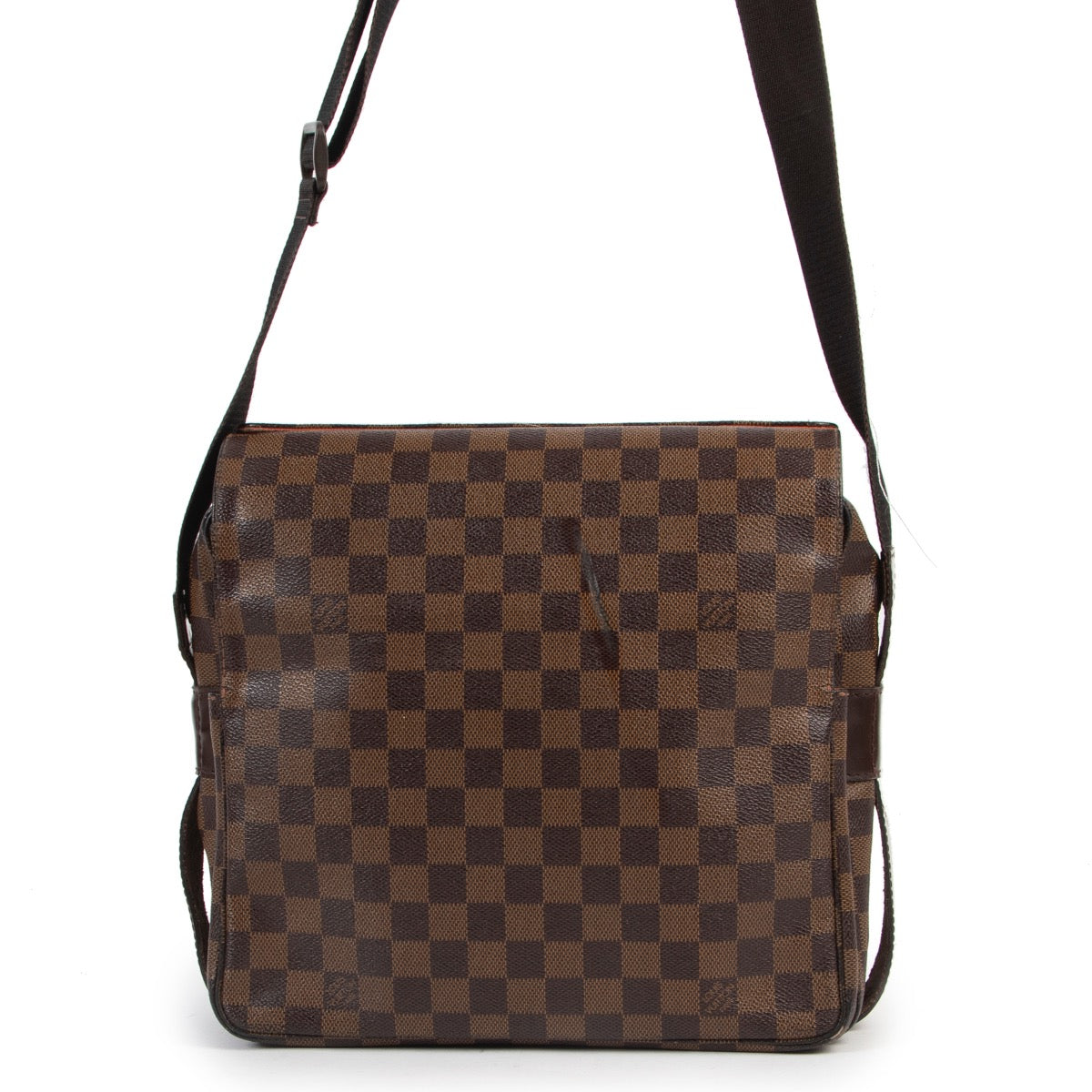 Shop safe online 100% authentic second hand Louis Vuitton Damier Ebene Canvas Naviglio Crossbody at the right price at Labellov in Antwerp.