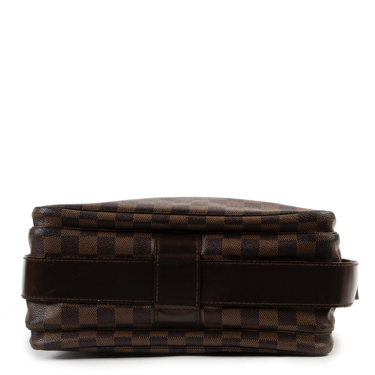 Shop safe online 100% authentic second hand Louis Vuitton Damier Ebene Canvas Naviglio Crossbody at the right price at Labellov in Antwerp.