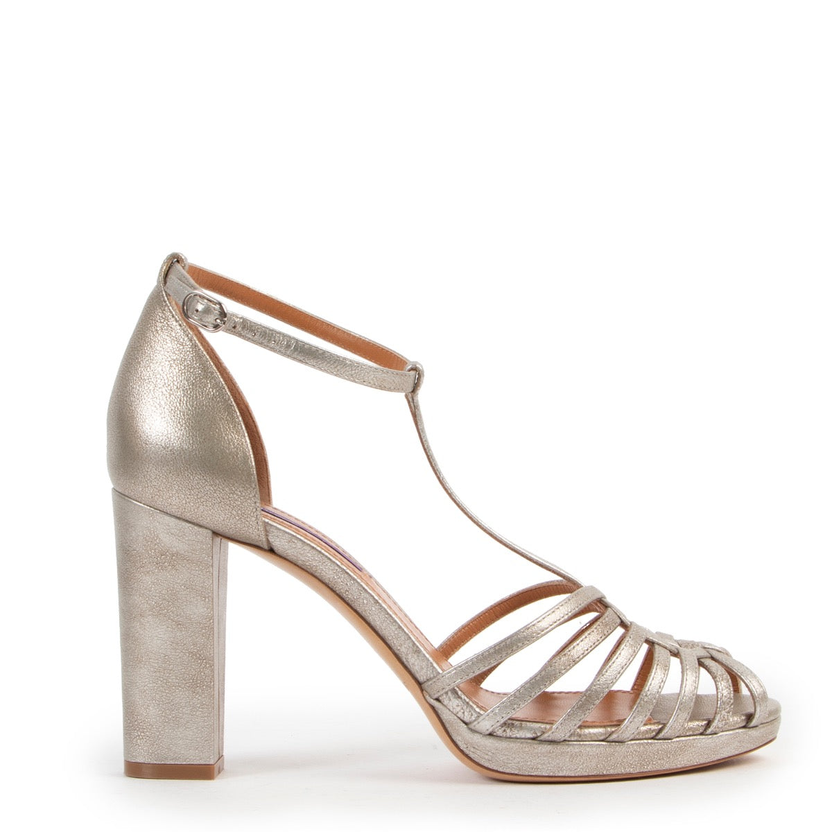 Original Ralph Lauren Silver Pumps in Size 39 now online for sale in Labellov Antwerp with luxury 2ndh hand vintage designer shoes in good condition