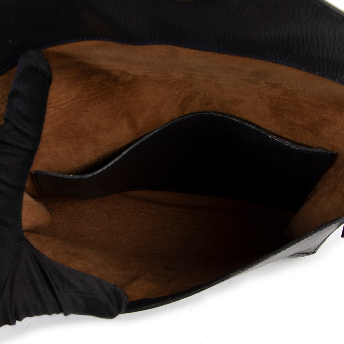 Get this Delvaux Brown Crossbody at Labellov. Buy and sell your designer items for a reasonable price and with excellent service in Antwerp