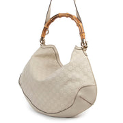 Get this Gucci Ivory Guccissima Peggy Bamboo Bag at Labellov online or in store at the Verlatstraat Antwerp in very good condition