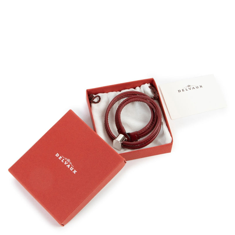 Delvaux Red Leather Necklace at Labellov online or in store available for a reasonable price and in good condition. Get them now!