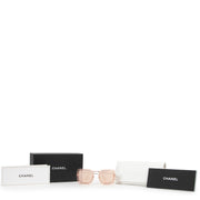 Buy these Chanel Pink Sunglasses in very good condition, with small sign of use for a reasonable price. Buy them online or in store at Labellov Antwerp