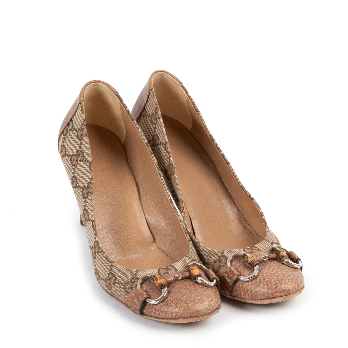 Original Gucci Monogram Pumps in preloved condition now for sale on Labellov website with vintage goods and shoes