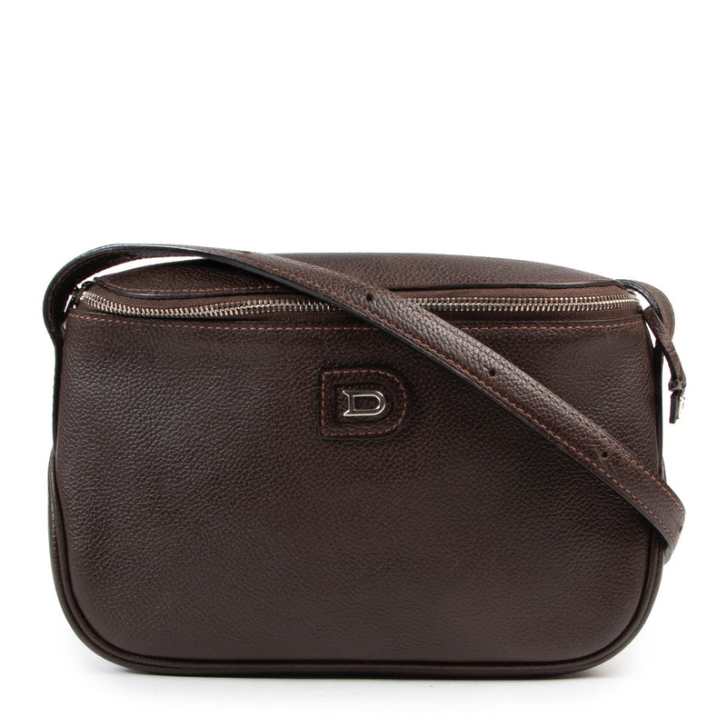Tweedehands authentieke Delvaux Macao crossbody handtas in bruin leer online kopen.