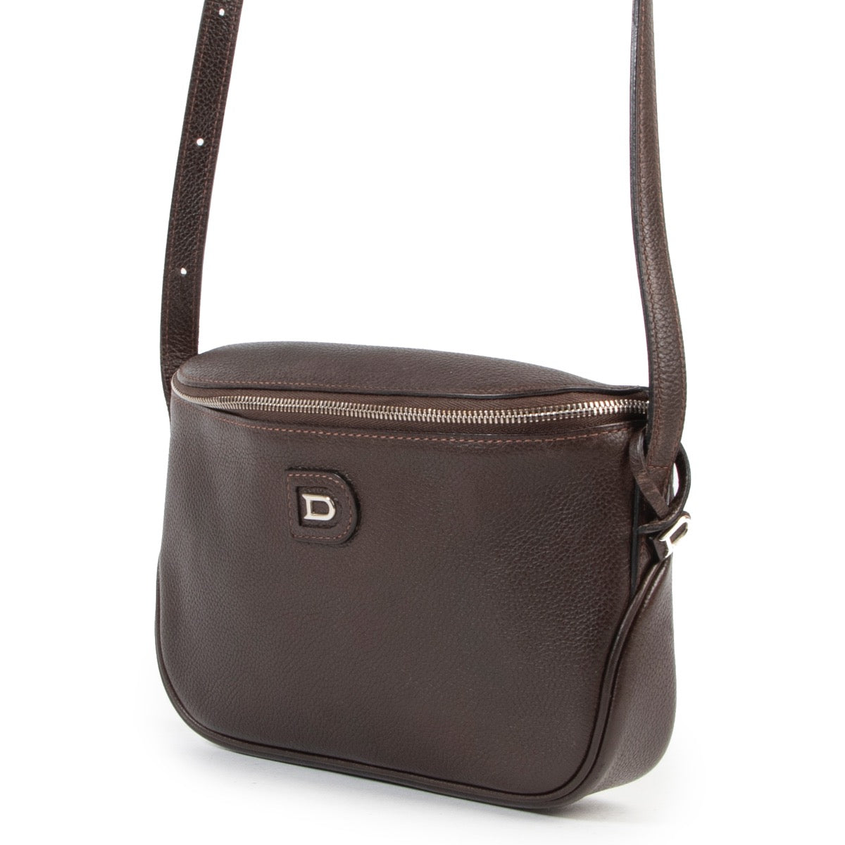 Shop online second hand Delvaux Macao crossbody bag in brown leather.
