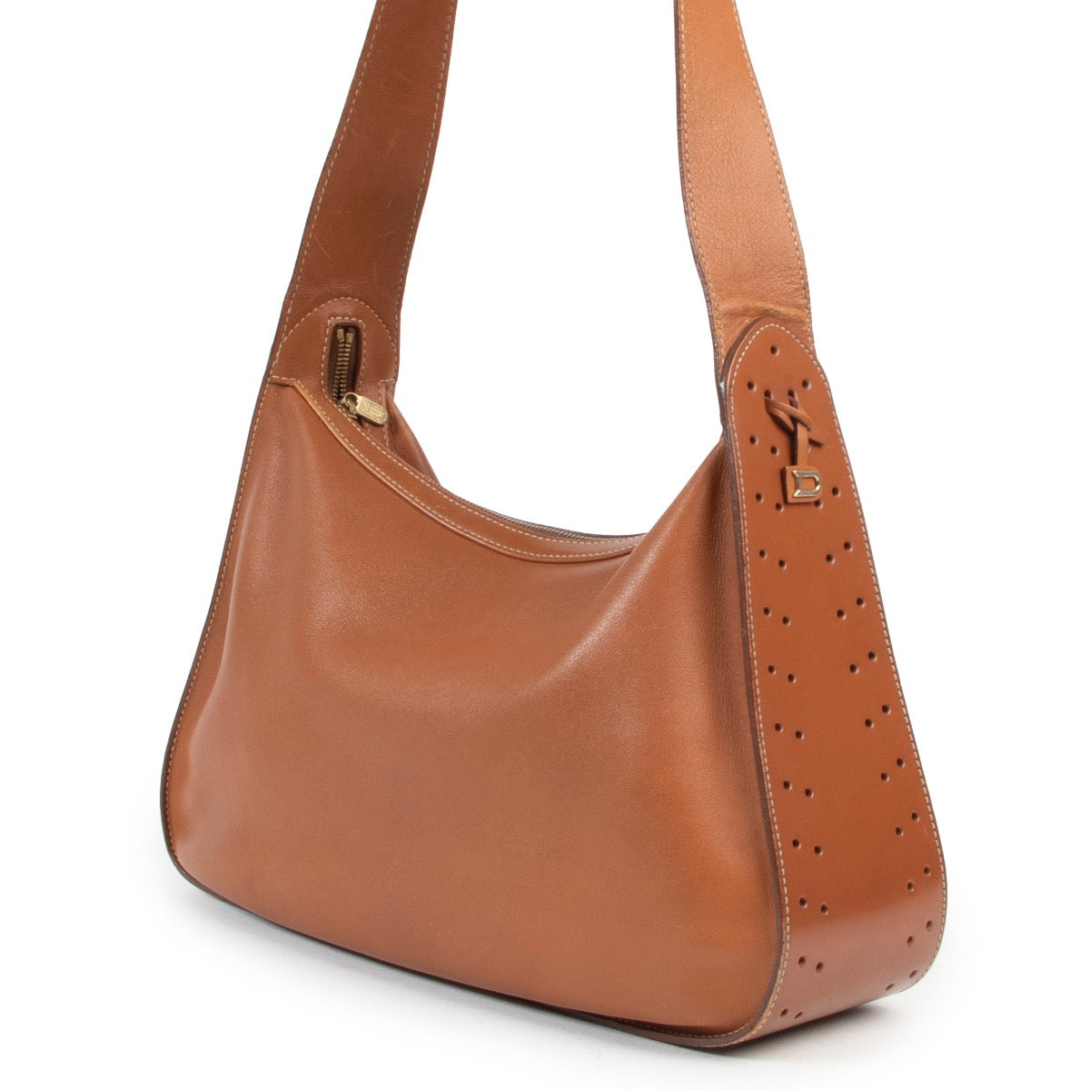 Achetez en ligne en toute sécurité sur Labellov.com ce sac à bandoulière Delvaux Cognac Pensee Mustang.
