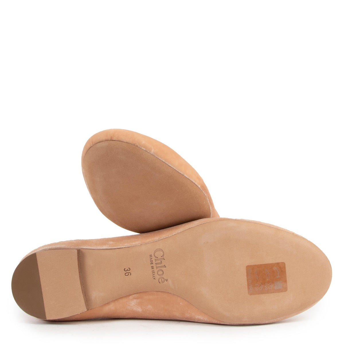 Shop safe online at Labellov in Antwerp this 100% authentic as new Chloe Nude Velvet Ballerina's - Size 36