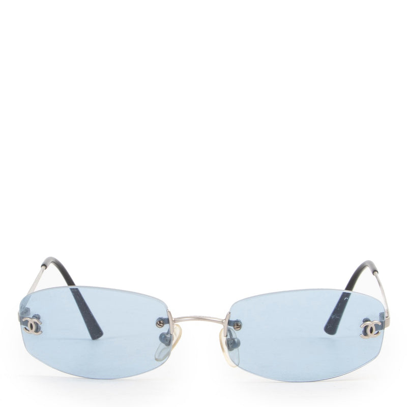 Shop safe online 100% authentic second hand Chanel Blue Retro Sunglasses at Labellov in Antwerp.