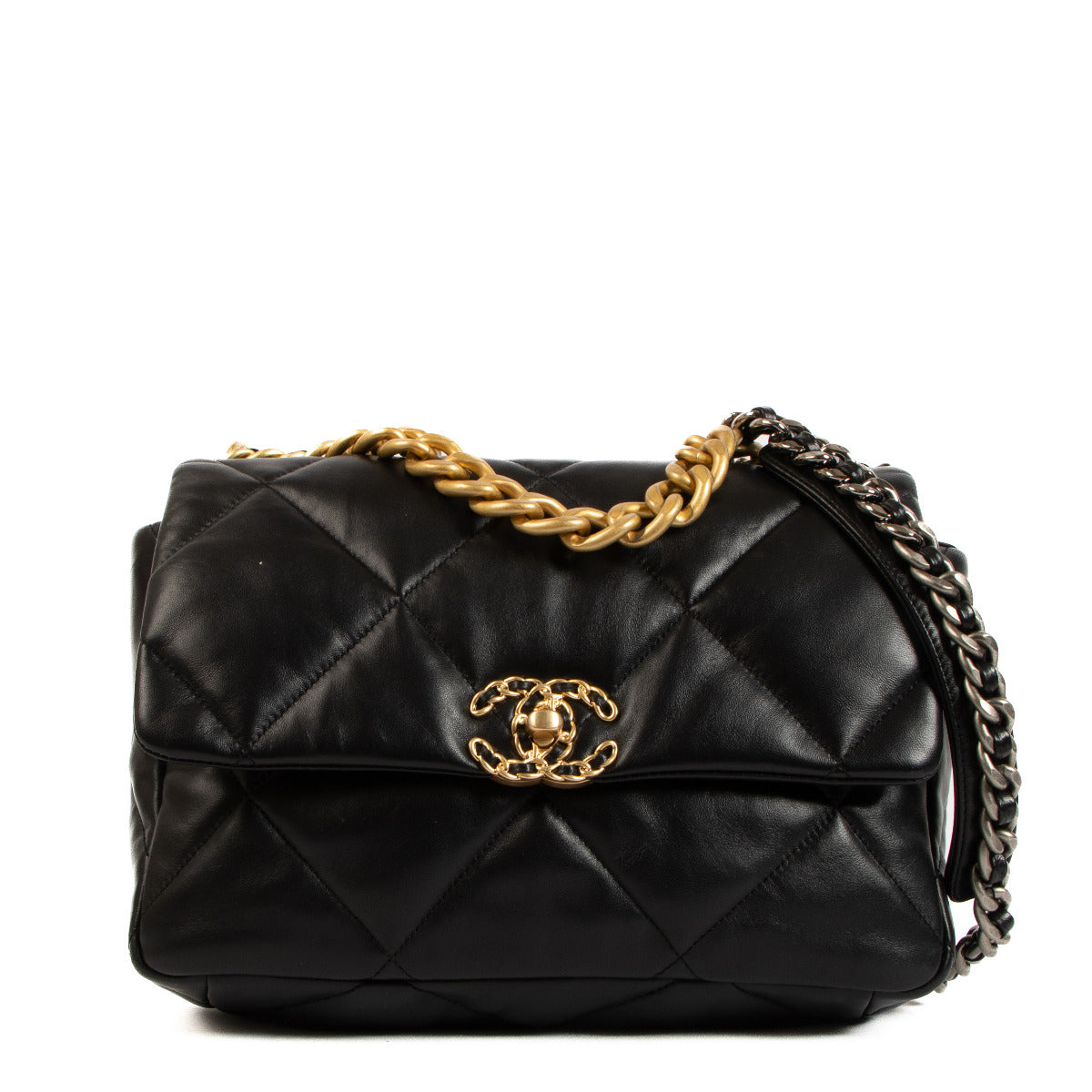 Bent u op zoek naar een authentieke designer tas van het merk Chanel? Koop en verkoop aan de beste prijs bij Labellov tweedehands luxe.