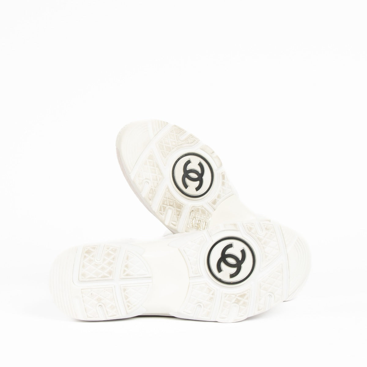 Authentic pre-loved Chanel White Logo Sneakers - Size 39.5 on Labellov.com