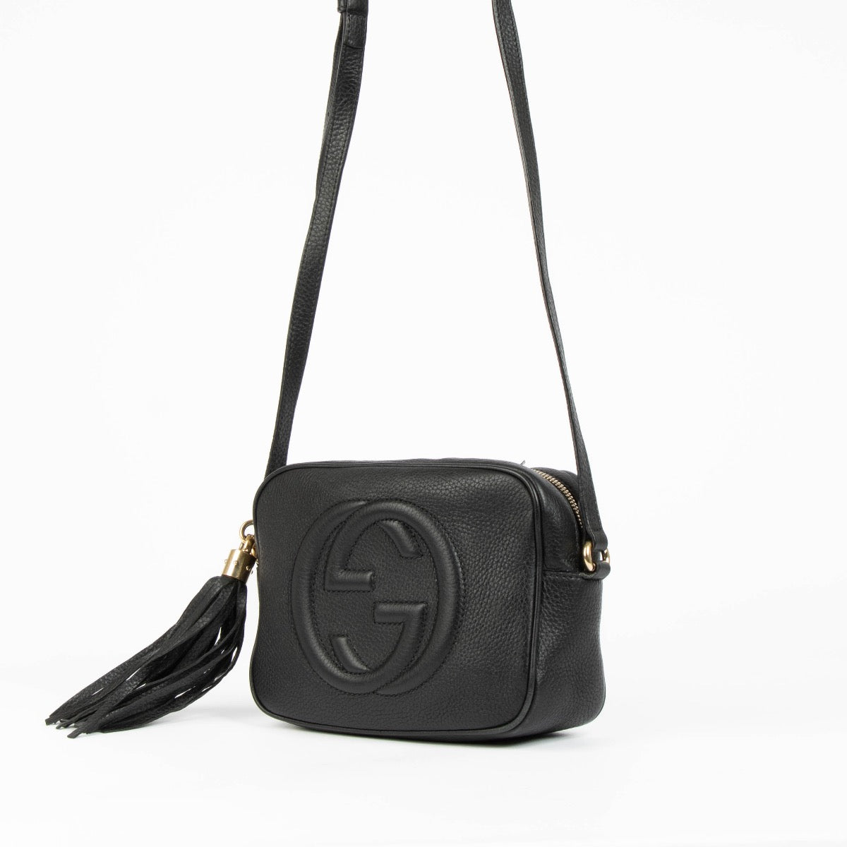 Authentic pre-loved Gucci Black Leather Soho Disco Crossbody Bag on Labellov.com