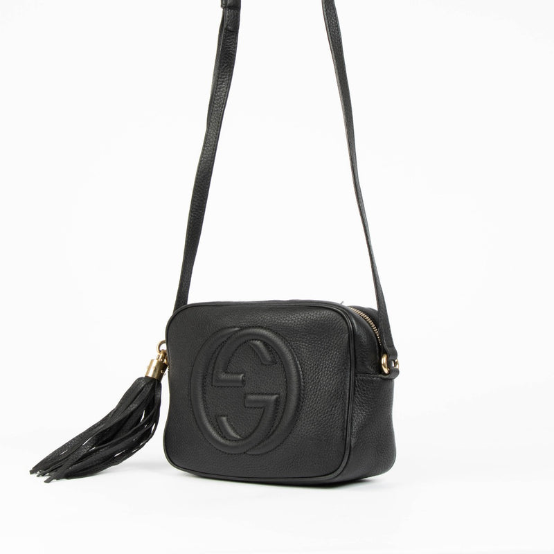 Authentic pre-loved Gucci Black Leather Soho Disco Crossbody Bag on Labellov.com