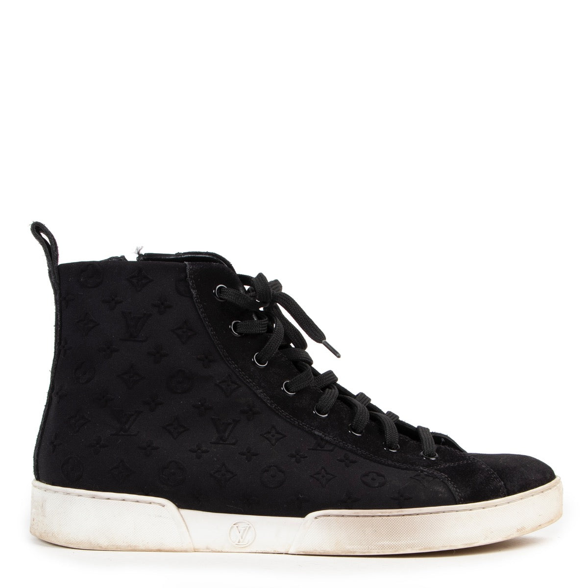 Buy and sell your designer items online or in store at Labellov. Buy these Louis Vuitton Stellar Black Ankle Sneakers at Labellov for a reasonable price online or in store.