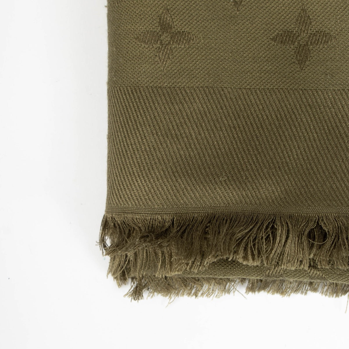 Authentic pre-loved Louis Vuitton Green Kakhi Classic Scarf on Labellov.com