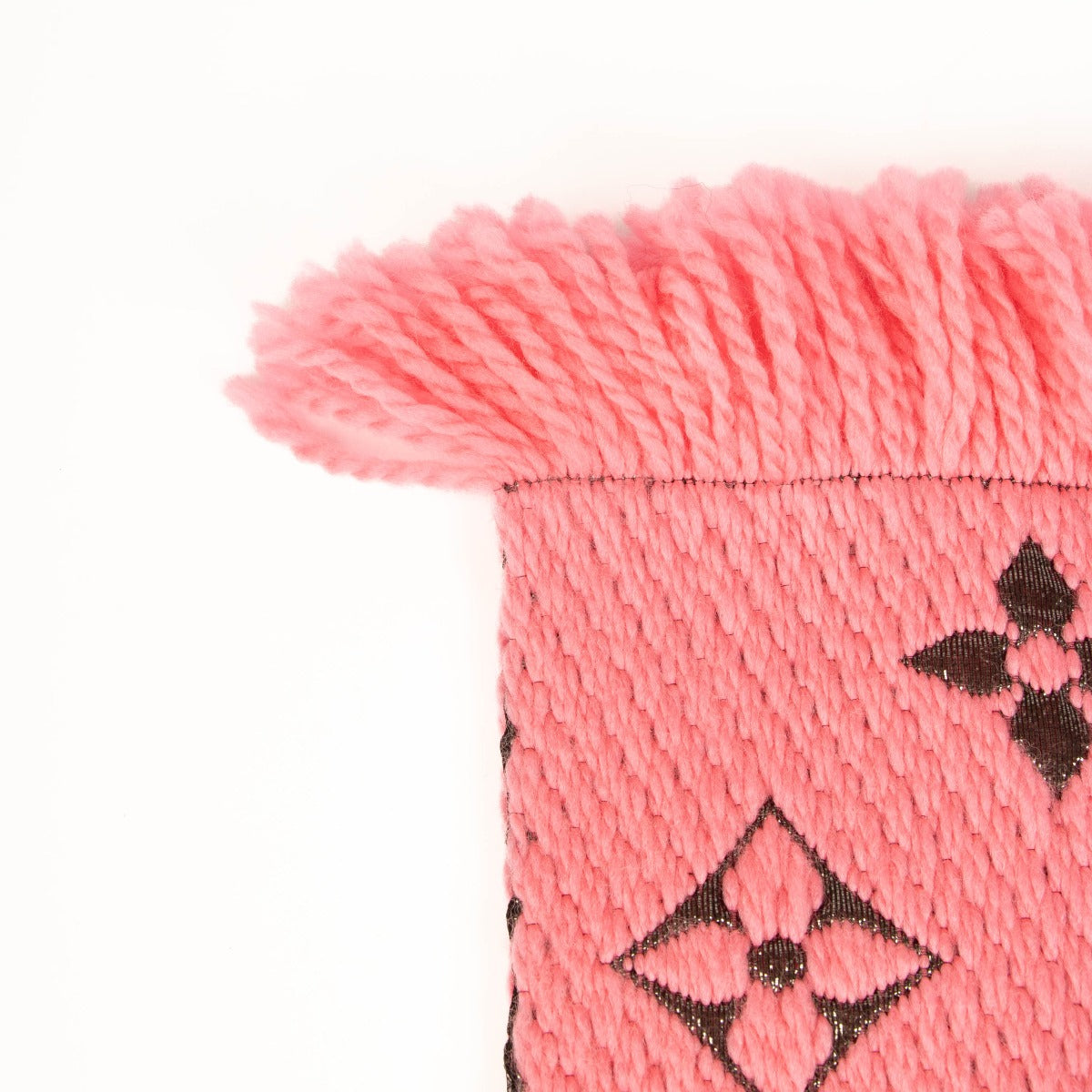 Shop this 100% authentic Louis Vuitton Pink Logomania Scarf at Labellov.com