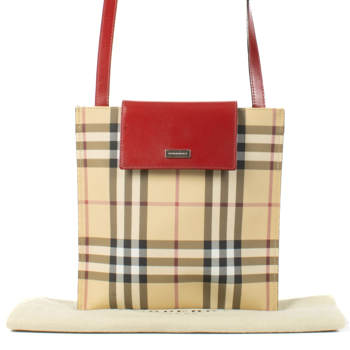 Shop safe online at Labellov in Antwerp, Brussels and Knokke this 100% authentic second hand Burberry Check Crossbody Bag