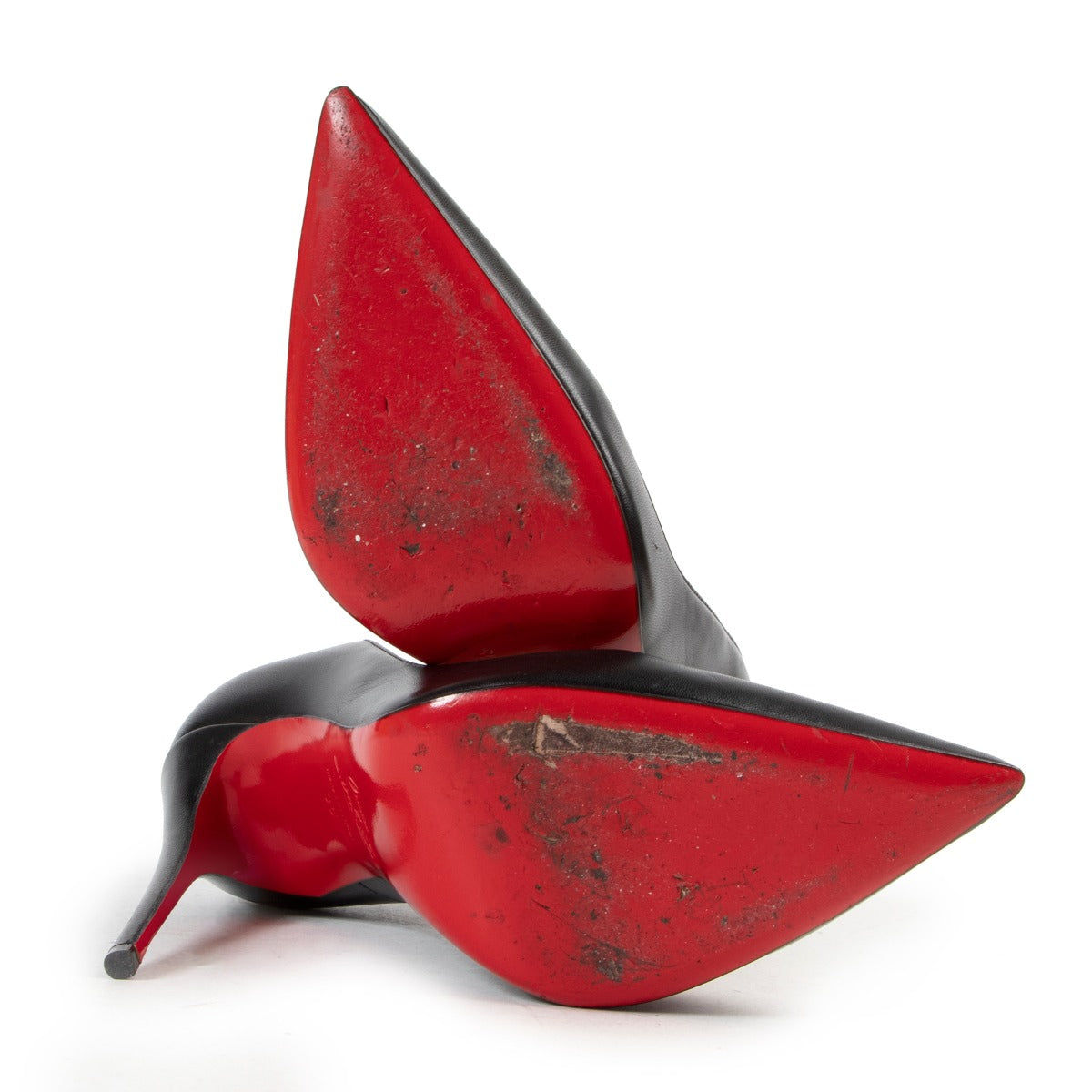 Shop safe online Christian Louboutin at Labellov for the best price. shop safe online your secondhand Christian Louboutin So Kate 120 Black Leather Pumps