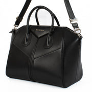 Shop safe online at Labellov in Antwerp, Brussels and Knokke this 100% authentic second hand Givenchy Black Leather Medium Antigona Bag
