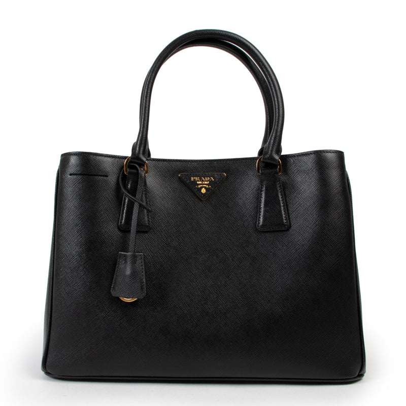 Shop authentic second hand Prada BN1874 Saffiano Lux Medium Shopper Tote Bag at Labellov