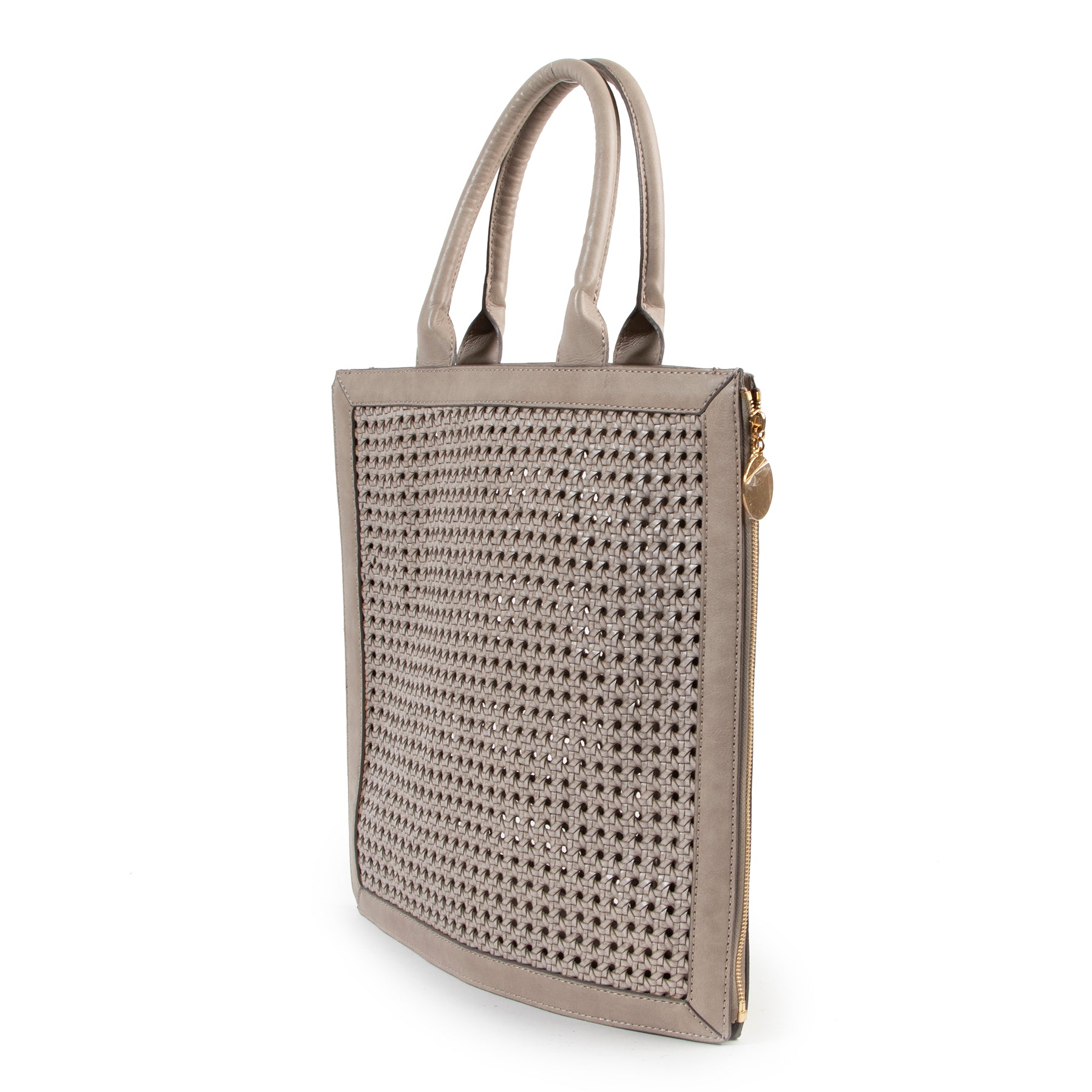 Achetez en ligne second main ce sac gris Stella McCartney chez Labellov.com.