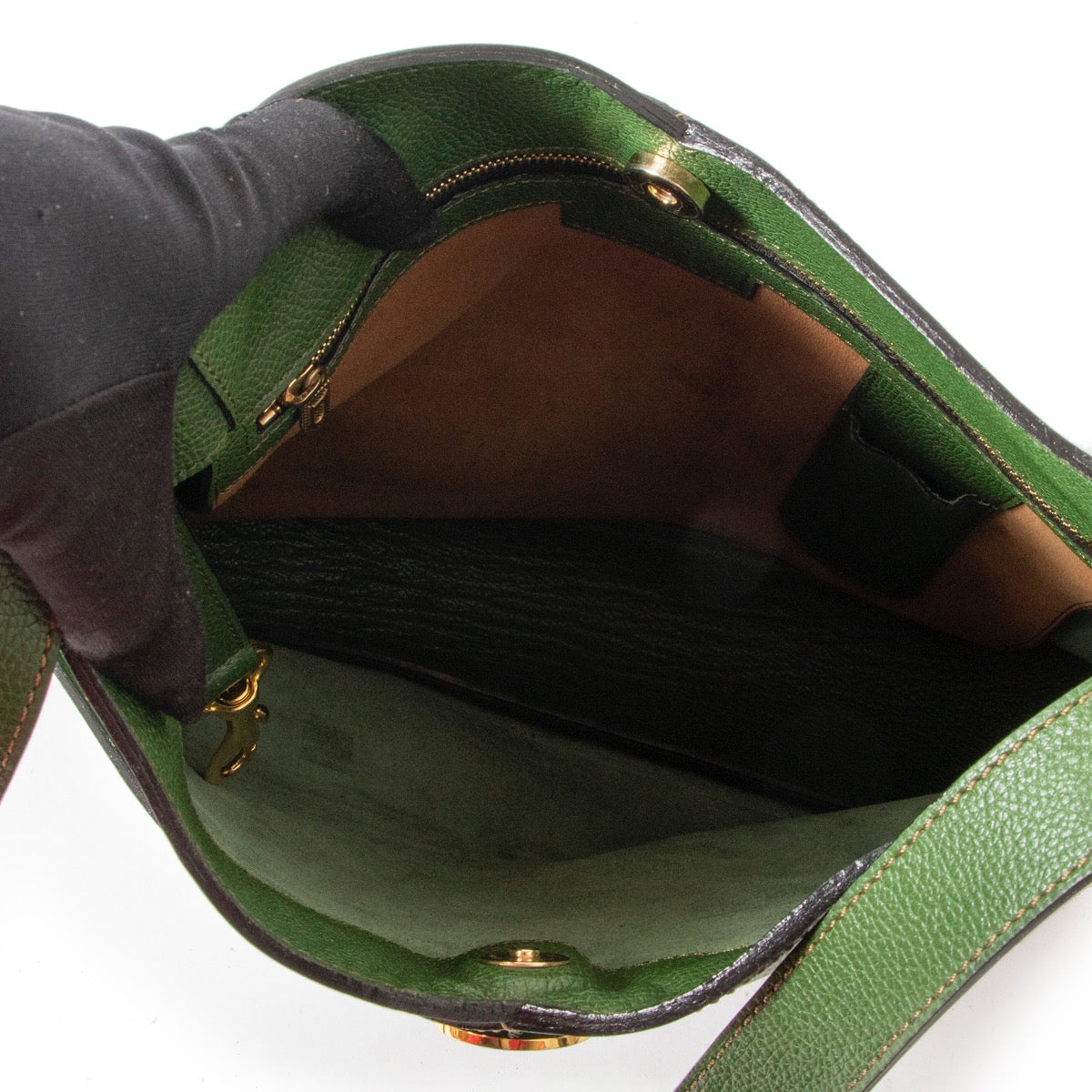 Shop safe online 100% authentic second hand Delvaux Green Shoulder bag at the right price in very good preloved condition at Labellov in Antwerp.