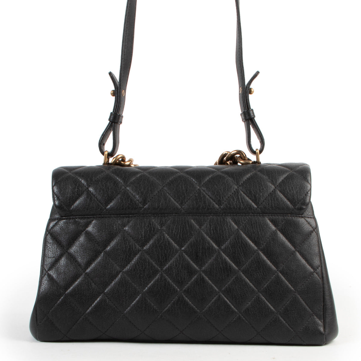 Sac à rabat matelassé noir Chanel