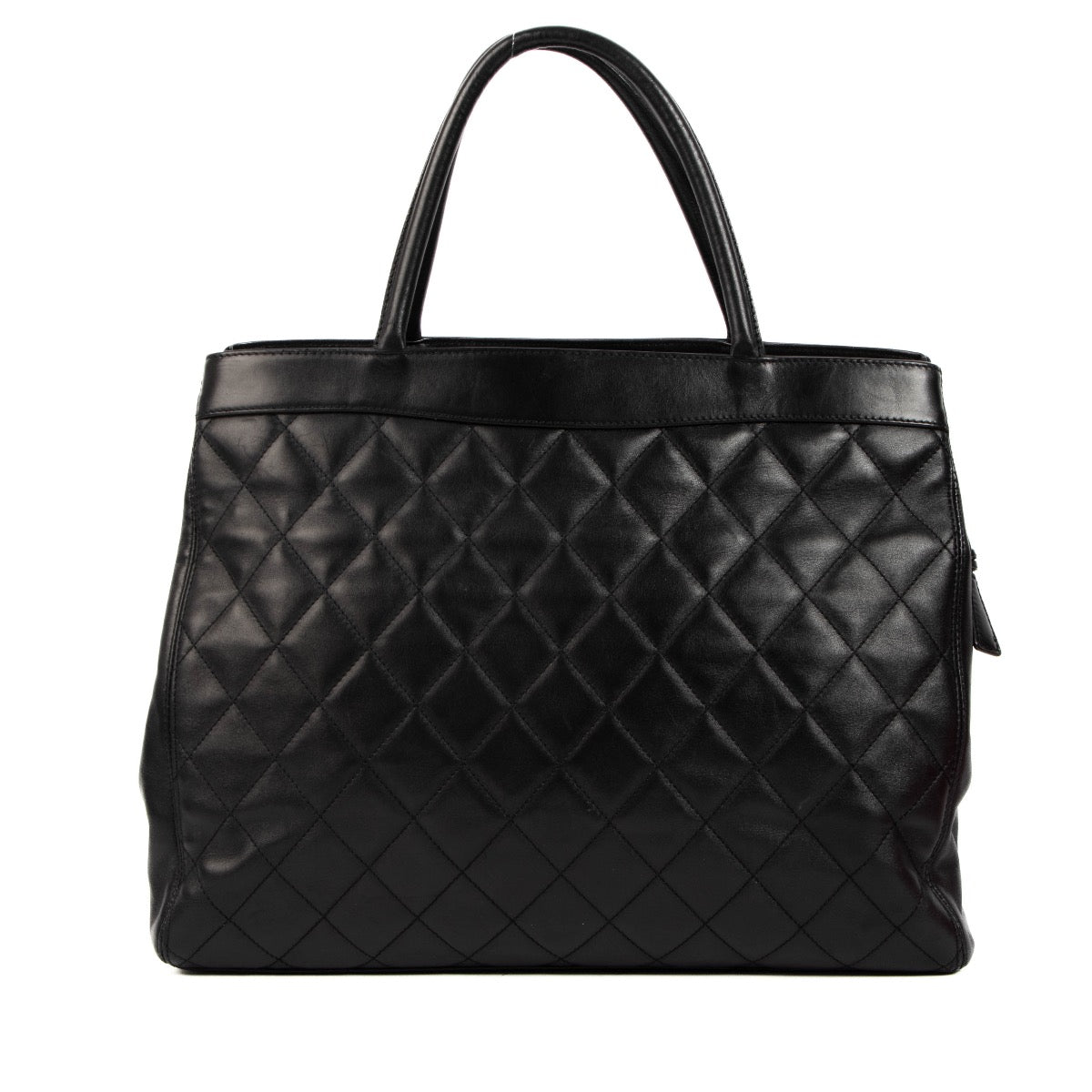 Shop this authentic second hand Chanel Black Guilted Leather Tote Bag on Labellov.com