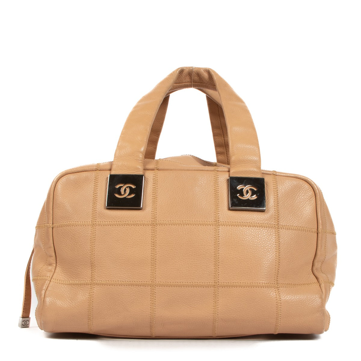 Shop this authentic second hand Chanel Beige Square Quilt Leather Bowler Top Handle on Labellov.com
