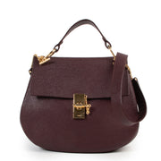 Shop and sell your bags at Labellov for a reasonable price. Find for example this Chloé Burgundy Crossbody Bag in store or online.