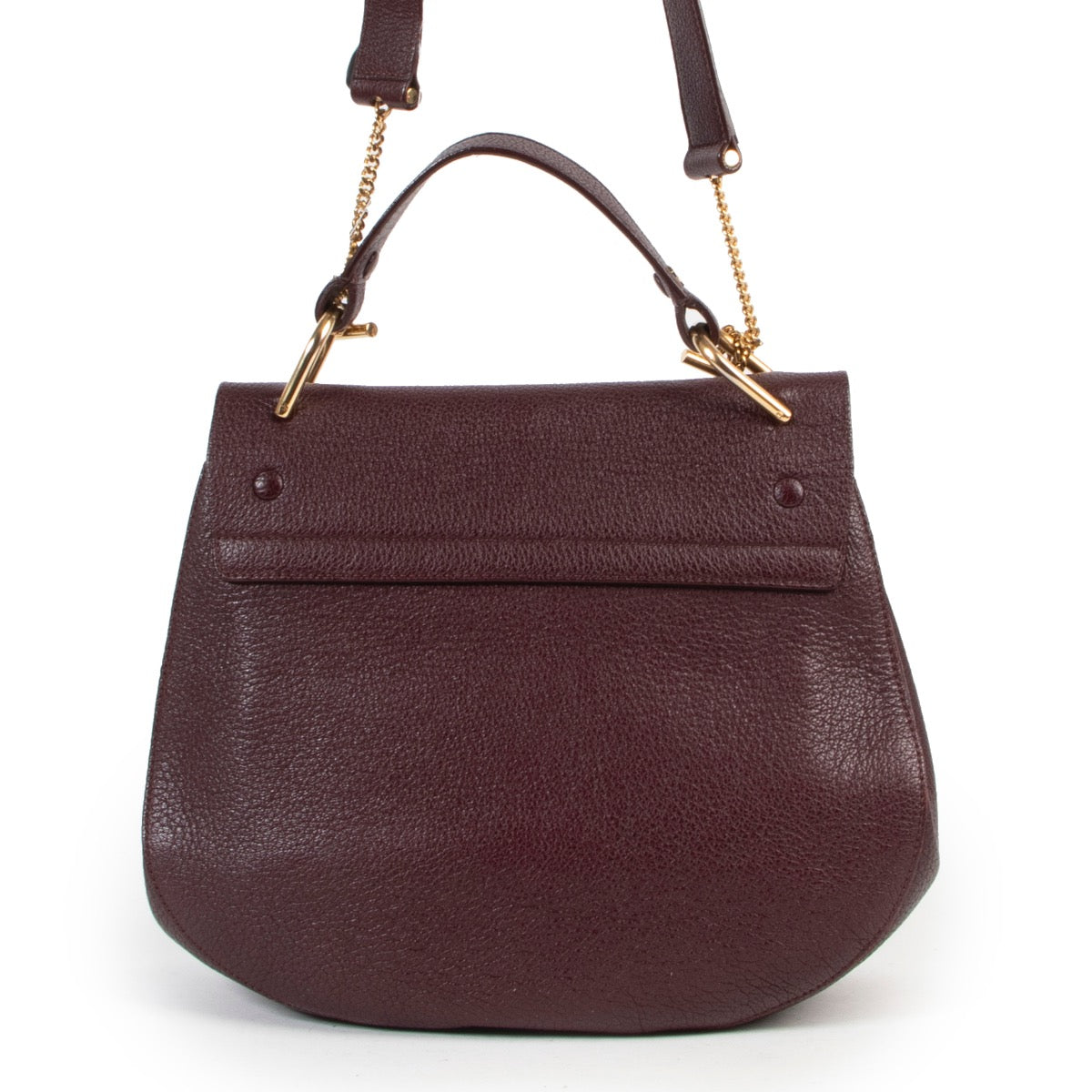 Shop and sell your bags at Labellov for a reasonable price. Find for example this Chloé Burgundy Crossbody Bag in store or online.