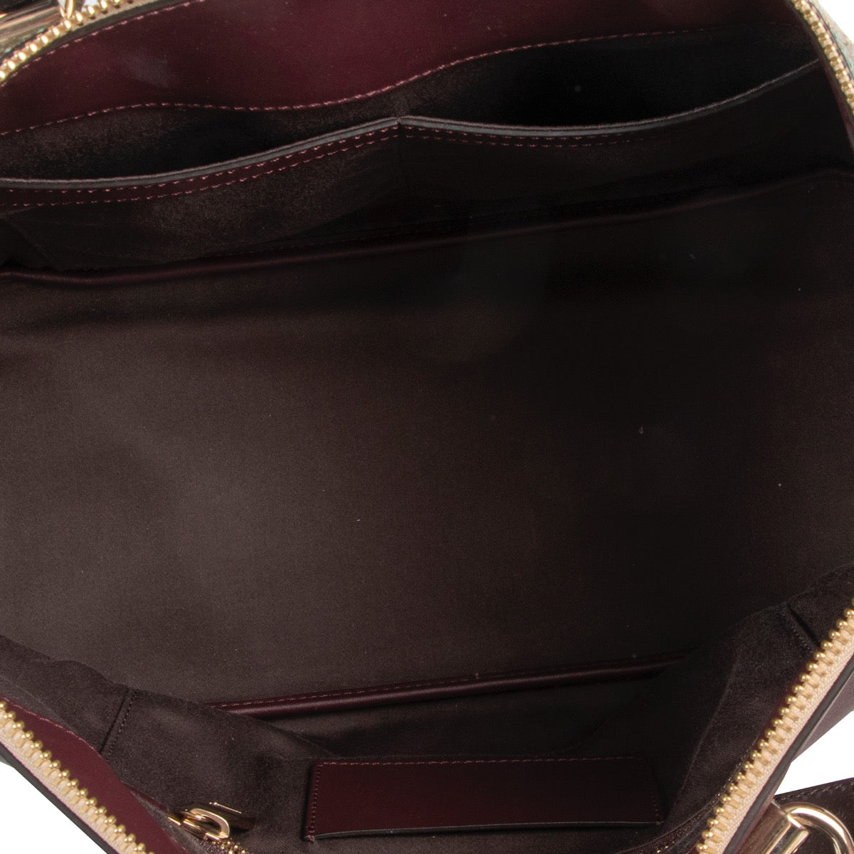 Sell and buy authentic designer items at Labellov for a reasonable price.