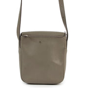 Achetez en ligne second main en toute sécurité ce sac Delvaux vert chez Labellov.com.