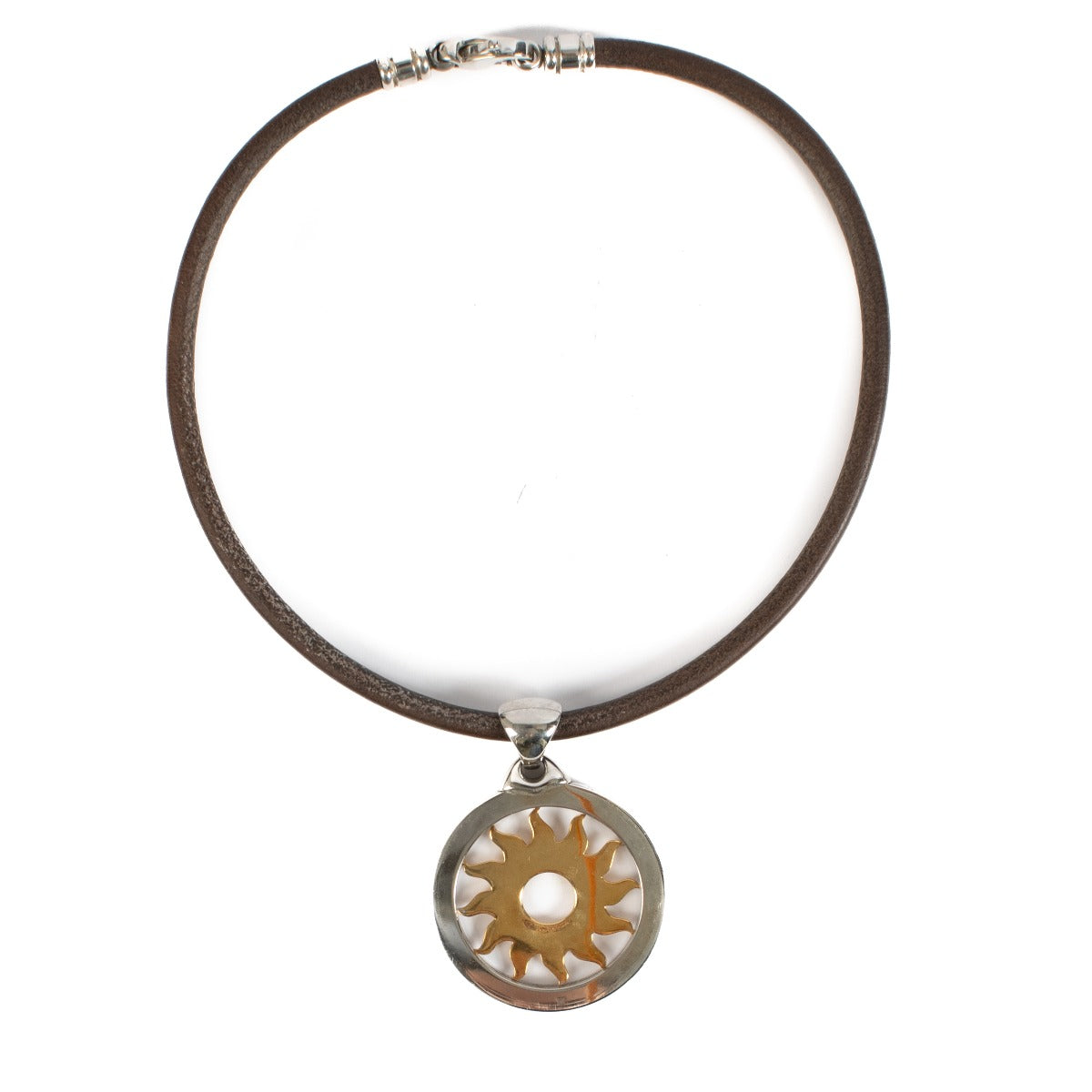Shop safe online at Labellov in Antwerp, Brussels and Knokke this 100% authentic second hand Bulgari Gold/Silver Tondo Necklace