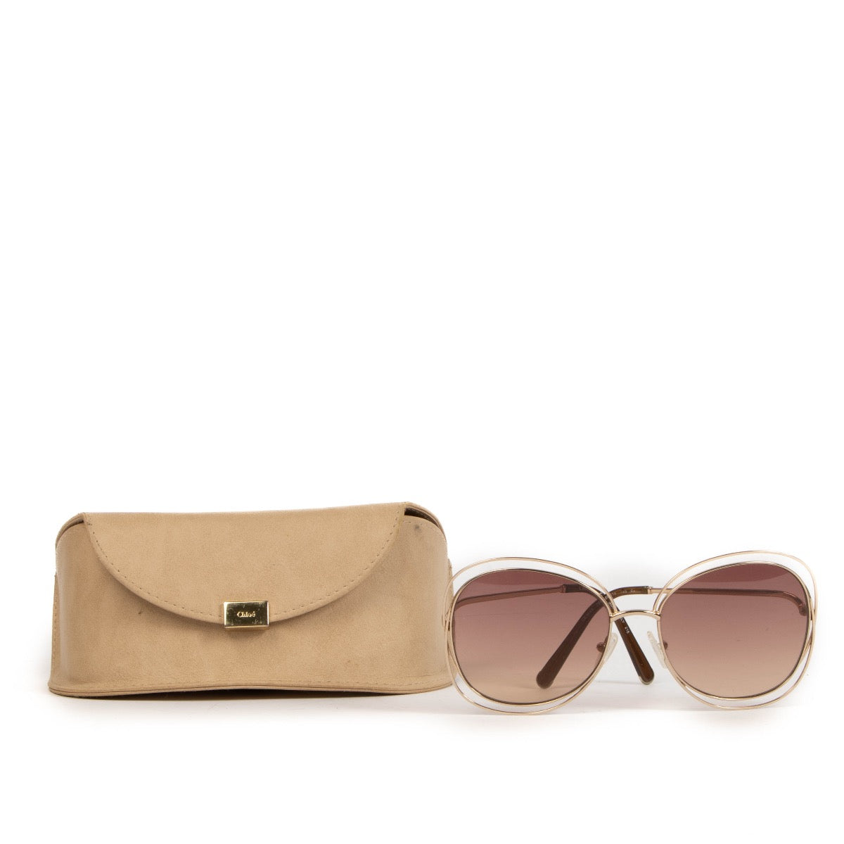 Shop safe online at Labellov in Antwerp, Brussels and Knokke this 100% authentic second hand Chloé Oversized Rectangular Carlina Sunglasses