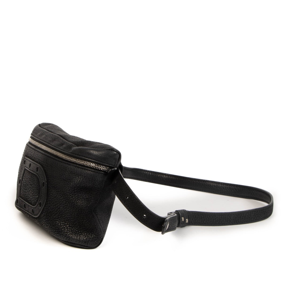 Shop safe online at Labellov in Antwerp, Brussels and Knokke this 100% authentic second hand Delvaux Black Nubuck Belt Bag