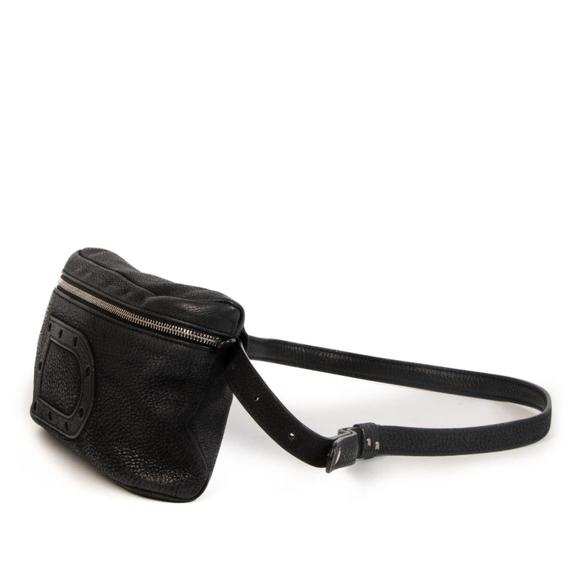 Shop safe online at Labellov in Antwerp, Brussels and Knokke this 100% authentic second hand Delvaux Black Nubuck Belt Bag