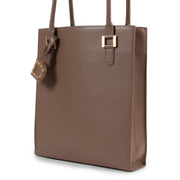 Achetez en ligne second main ce sac Delvaux taupe le Jeff chez Labellov.Com.