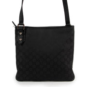 Achetez en ligne second main ce sac Gucci noir nylon chez Labellov.Com.
