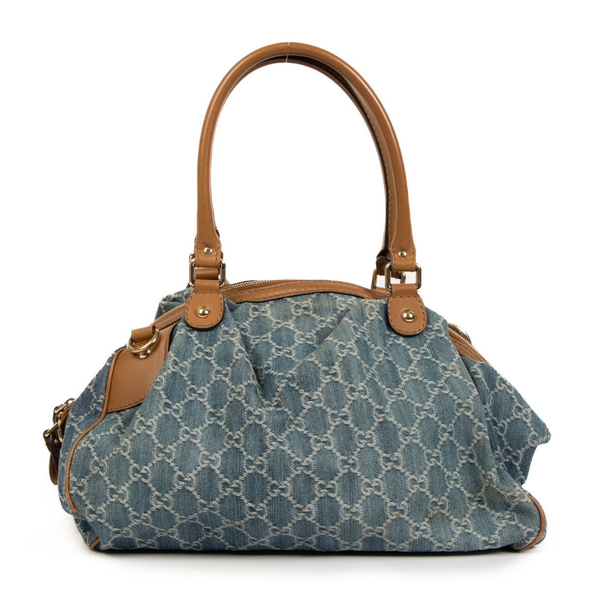 Shop safe online at Labellov in Antwerp, Brussels and Knokke this 100% authentic second hand Gucci Denim GG Canvas Sukey Tote Shoulder Bag