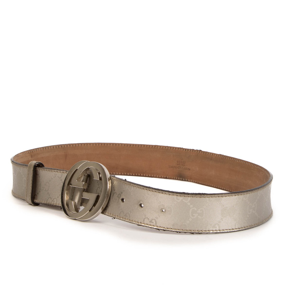 Shop safe online at Labellov in Antwerp, Brussels and Knokke this 100% authentic second hand Gucci Silver Imprime GG Coated Canvas Belt - size 85