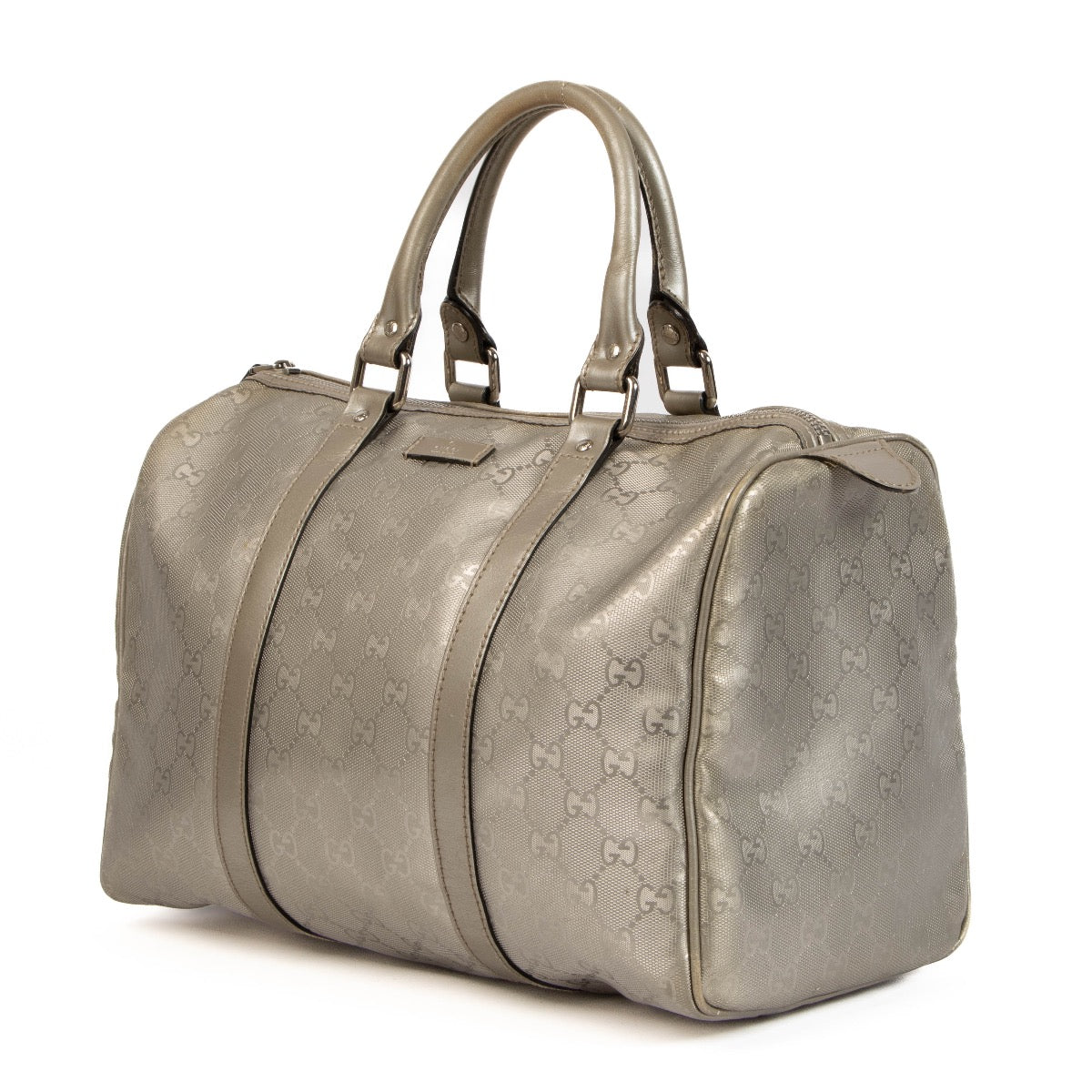 Shop safe online at Labellov in Antwerp, Brussels and Knokke this 100% authentic second hand Gucci Silver Imprime GG Coated Canvas Joy Boston Bag