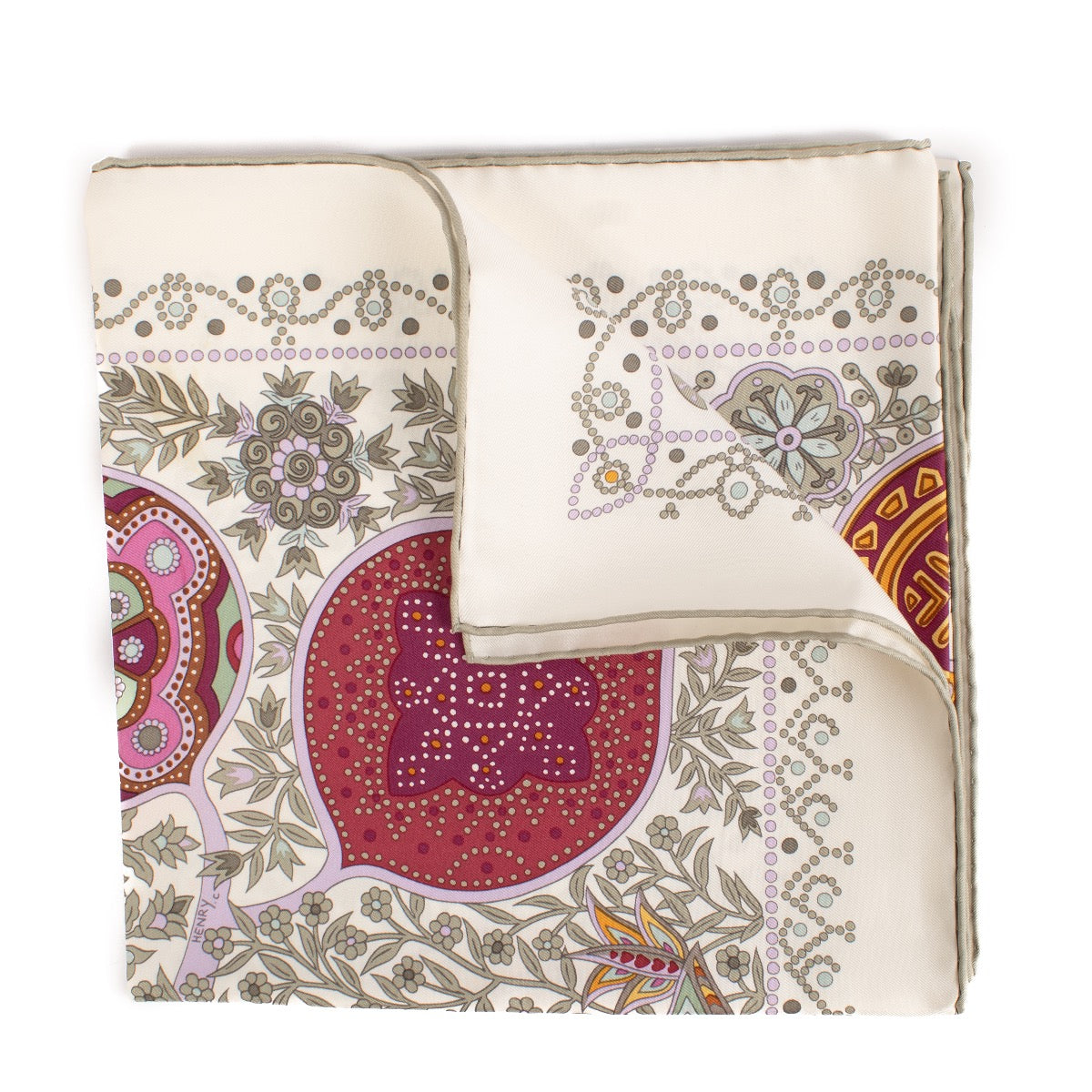 Shop safe online at Labellov in Antwerp, Brussels and Knokke this 100% authentic second hand Hermès Multicolor L'arbre De Vie Silk Carré 90 Scarf.