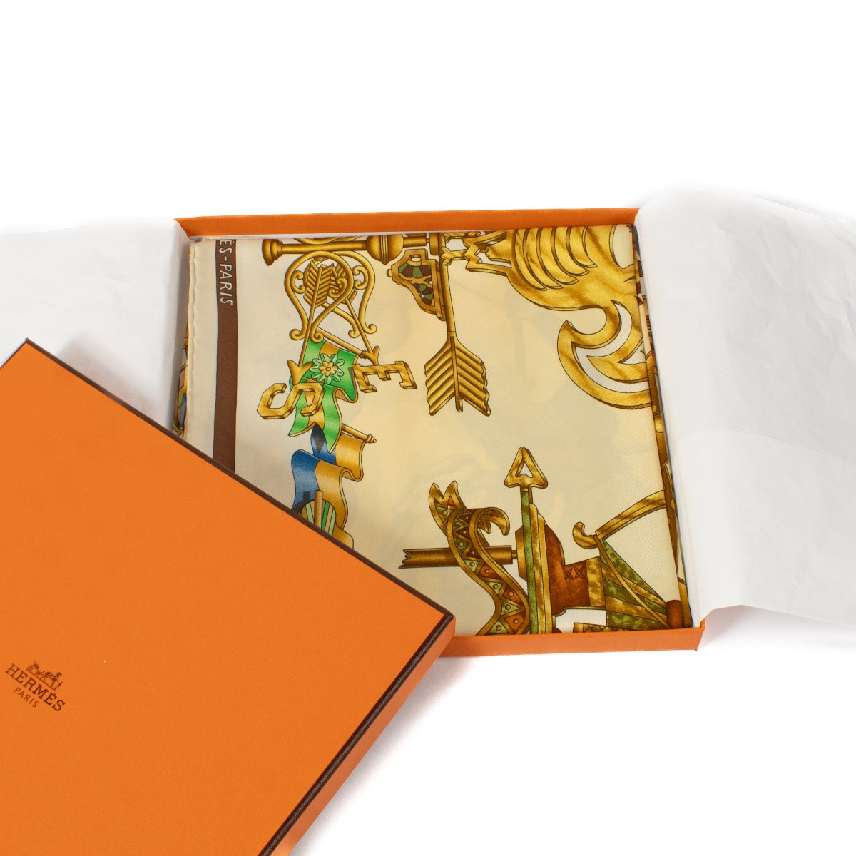 Shop safe online at Labellov in Antwerp, Brussels and Knokke this 100% authentic second hand Hermès Multicolor Les Girouettes Silk Carré 90 Scarf