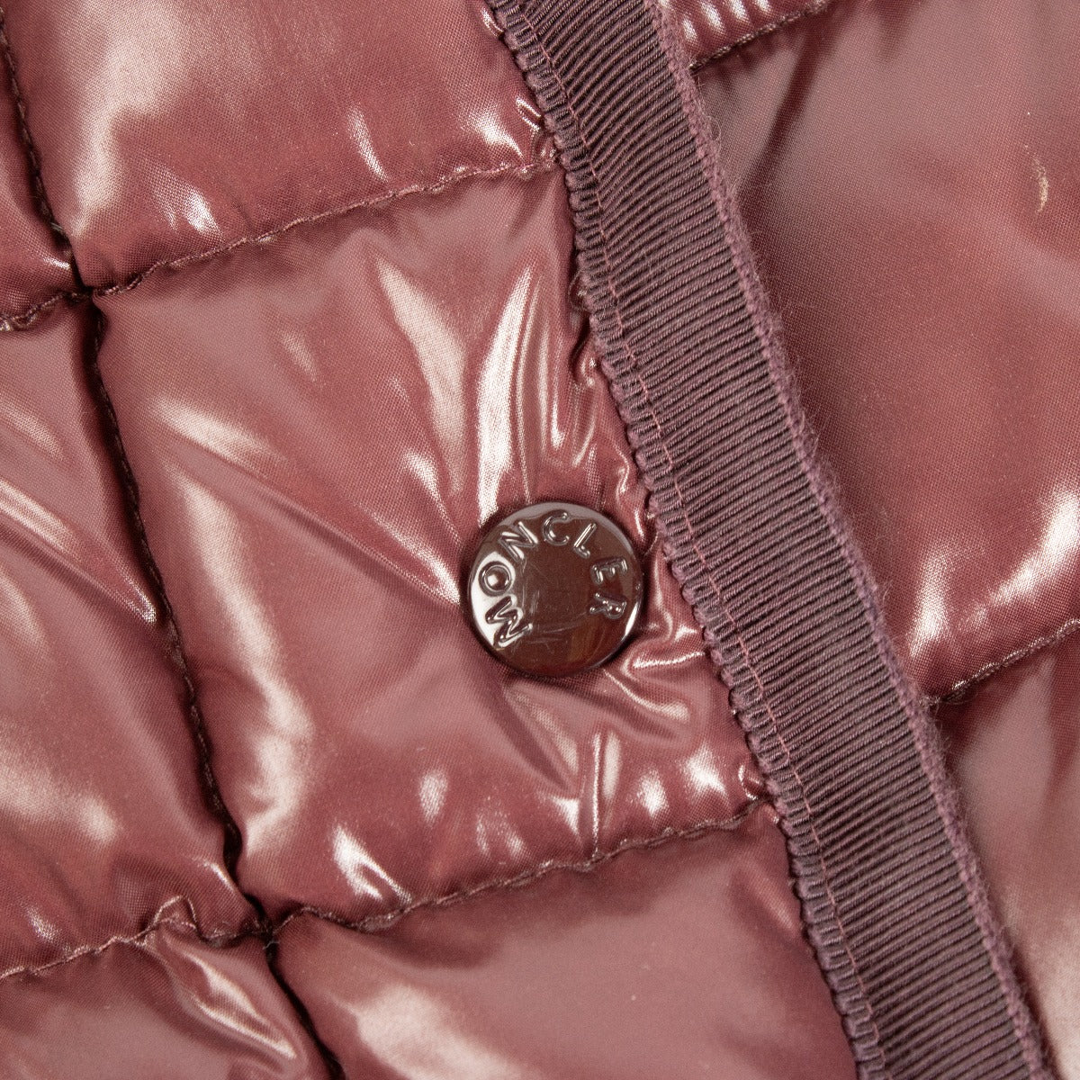 Moncler bordeauxrode korte donsjas Armoise - Maat 0
