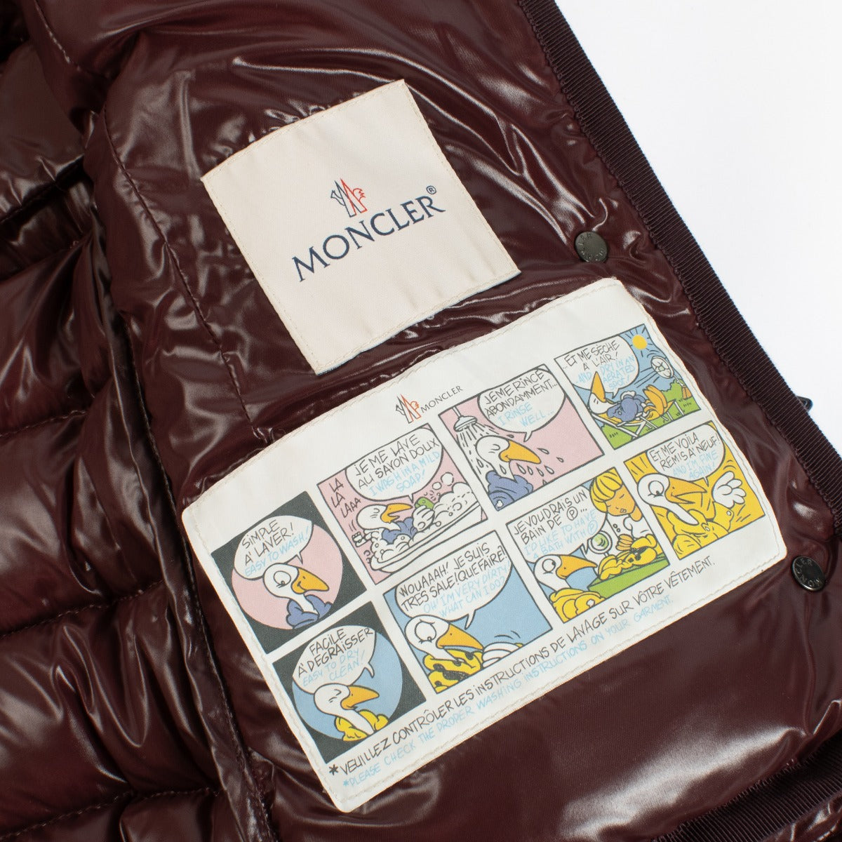 Moncler bordeauxrode korte donsjas Armoise - Maat 0
