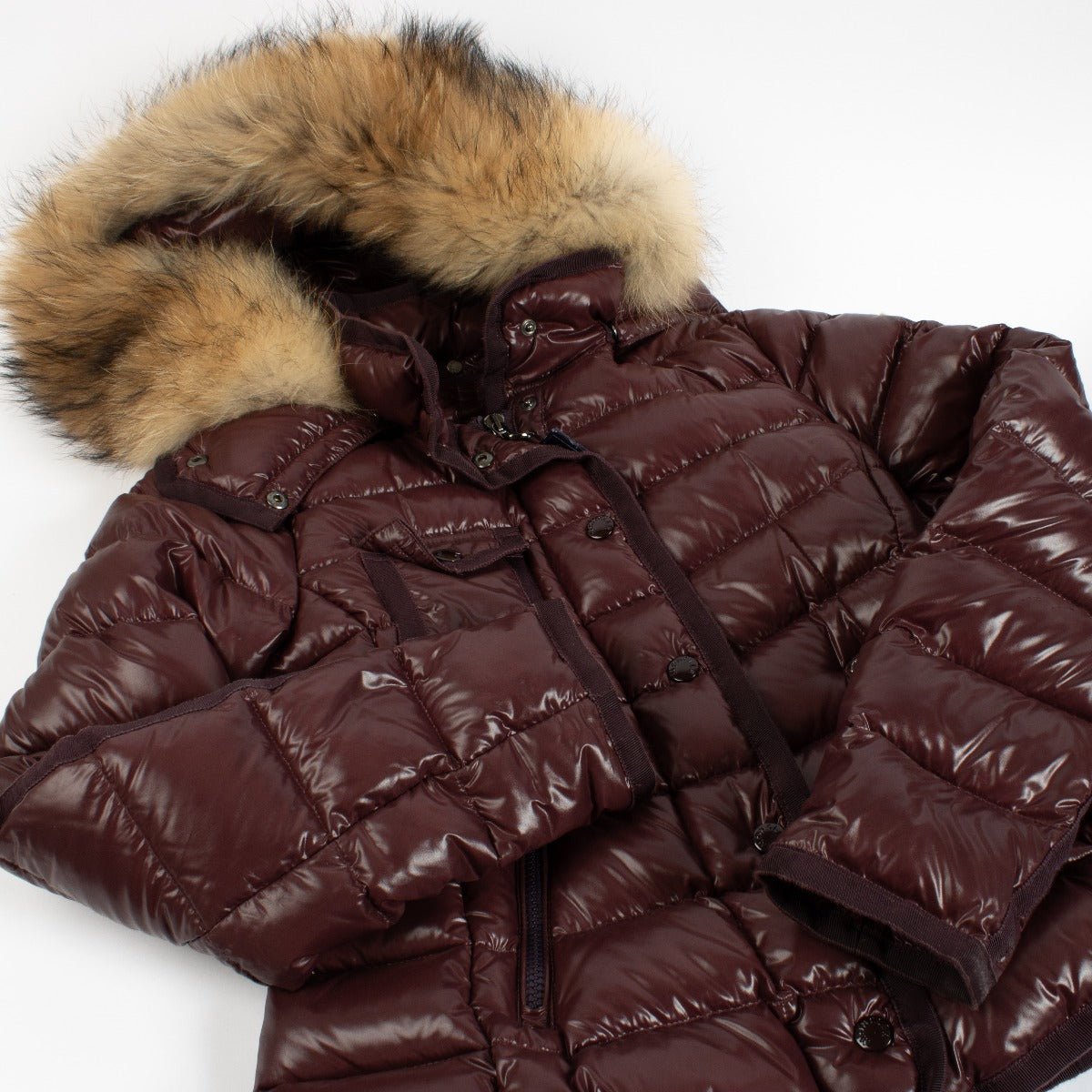 Moncler bordeauxrode korte donsjas Armoise - Maat 0