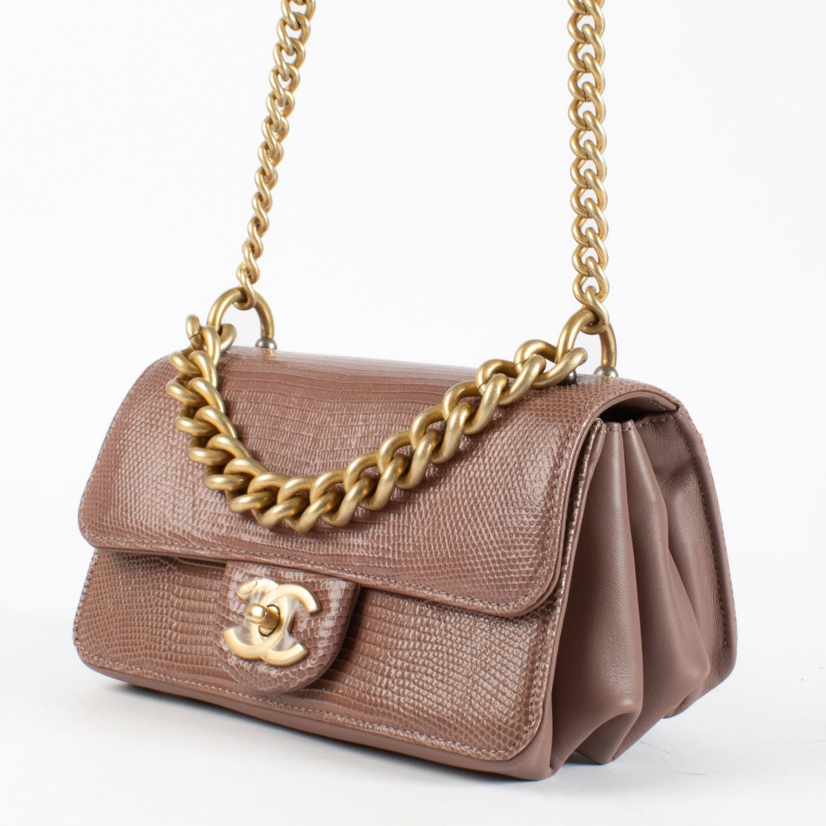 shop 100% authentic second hand Chanel Oud Rose Lizard Flap Bag on Labellov.com