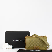 Chanel Green Small Caviar Boy Bag aan de beste prijs bij labellov tweedehands luxe in Antwerpen en Knokke
