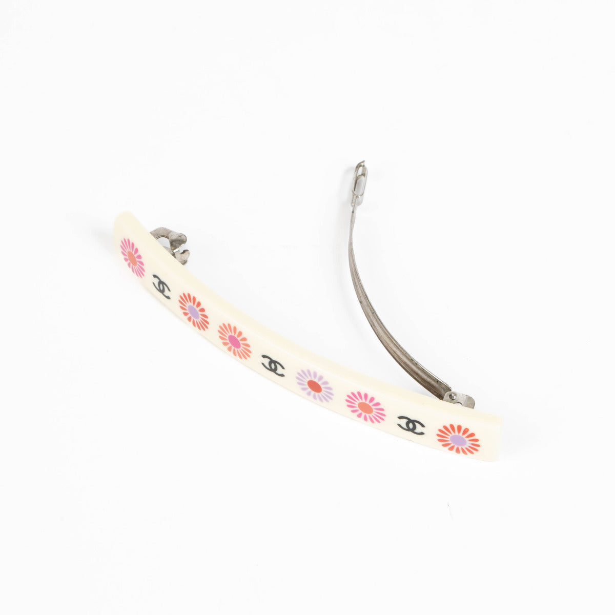 Chanel 04P Witte CC Madelief Haarclip
